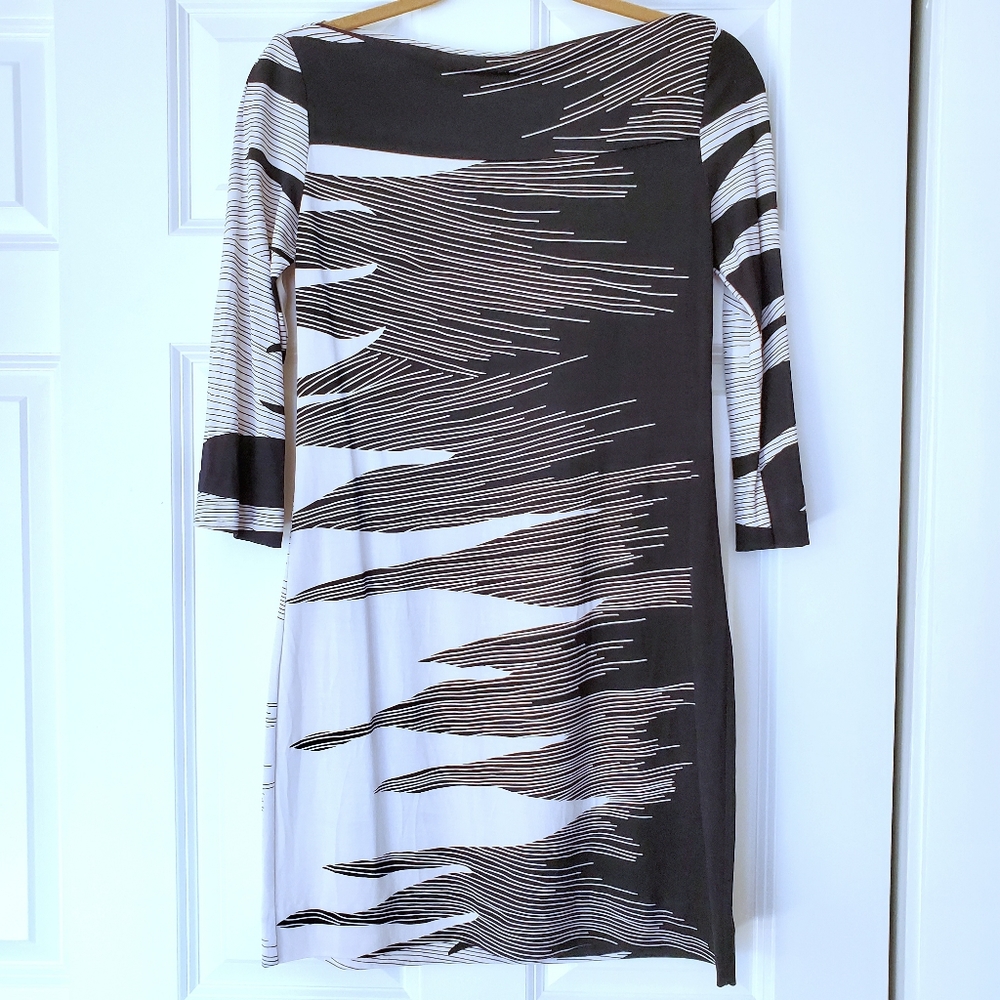 {{SOLD}} DVF Silk blend sheath dress - Picture 7 of 8
